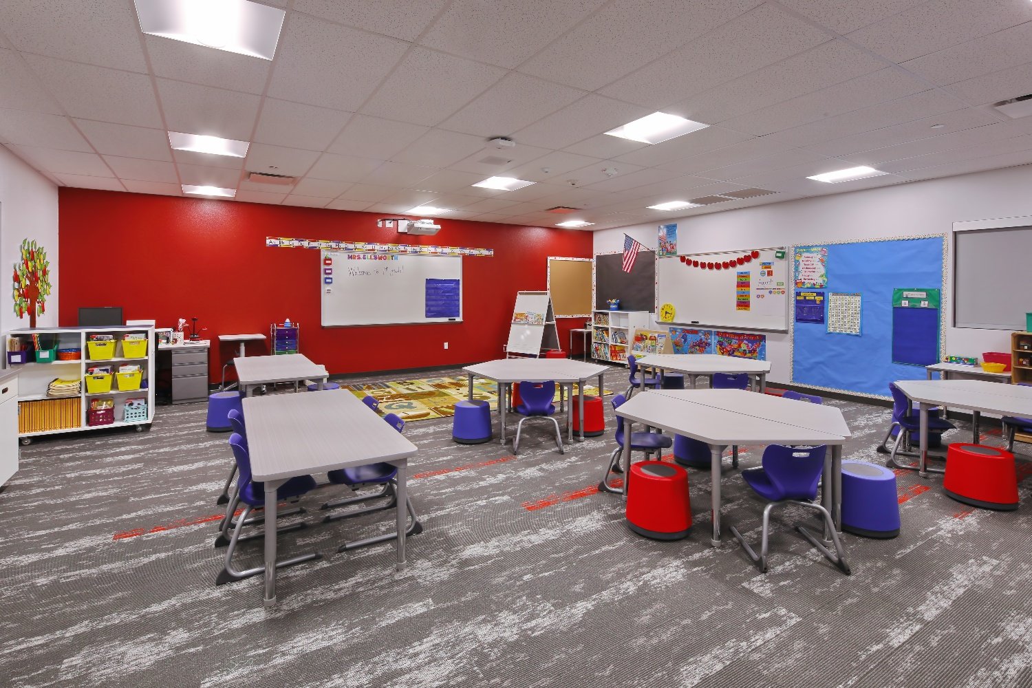 classroom, MOV, shape tables, rectangle, trapezoid, alphabet, cantilever, casa grande, case study